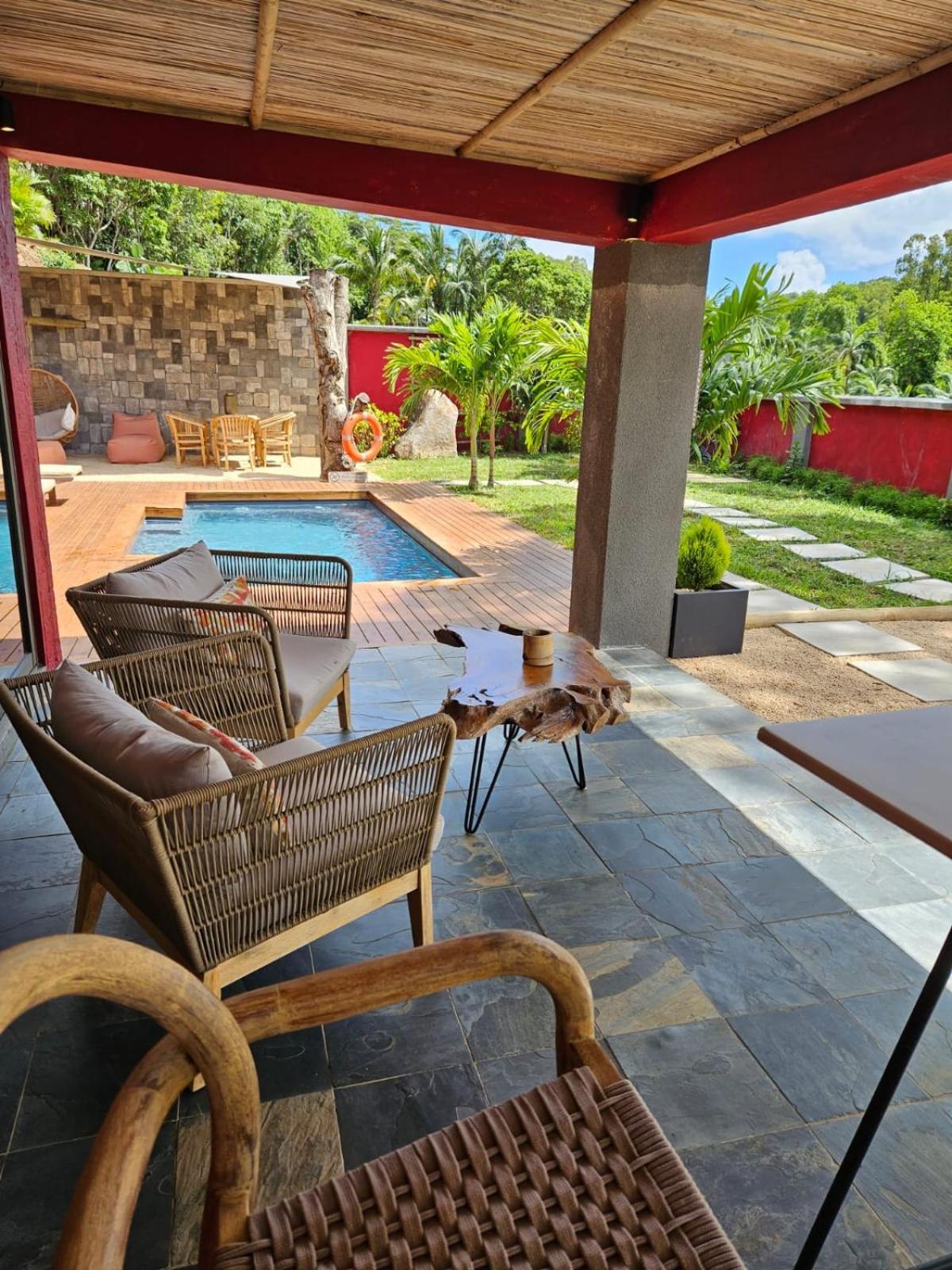 ลาคาซ ชามาเรล เอ๊กซ์คลูซีฟ ลอดจ์ Villa ภายนอก รูปภาพ